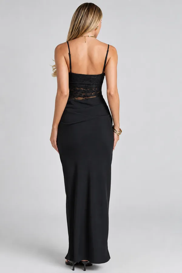 Black_Polyester_Dress_For_Women