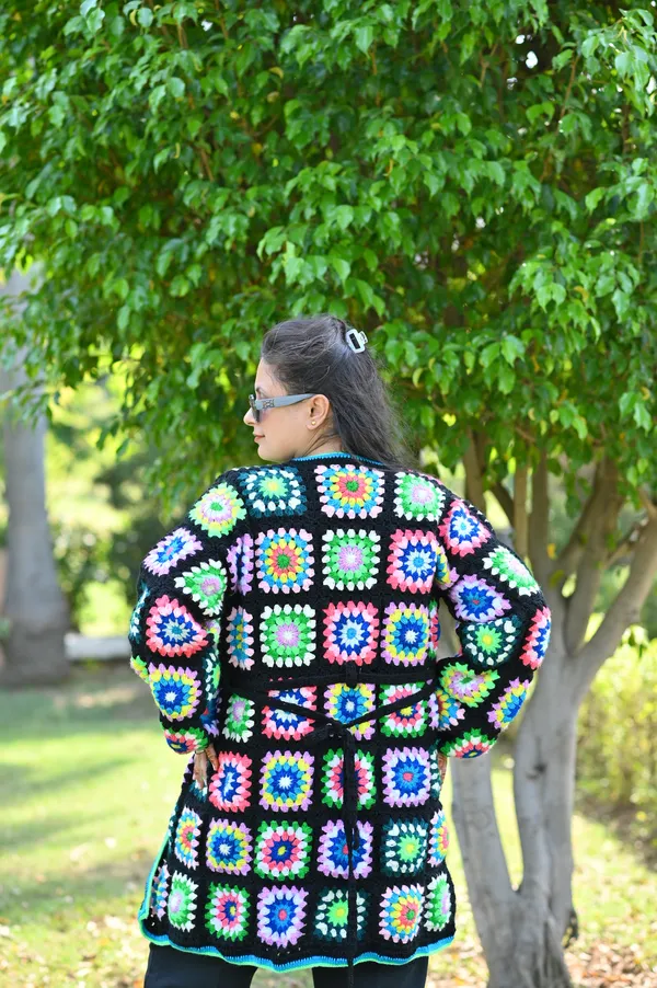 Women_Colour_Blocked_Cardigan_With_Embroidered_Detail