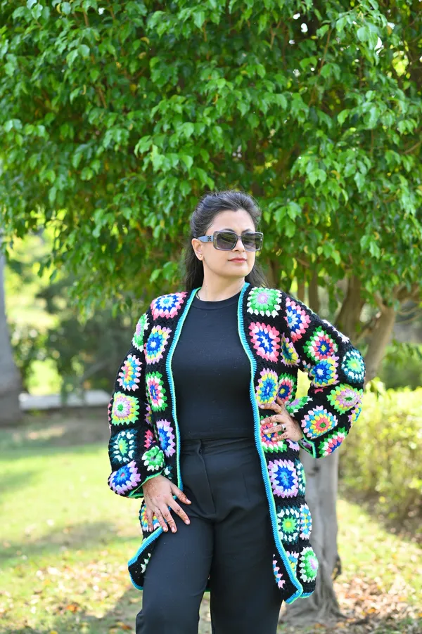 Women_Colour_Blocked_Cardigan_With_Embroidered_Detail