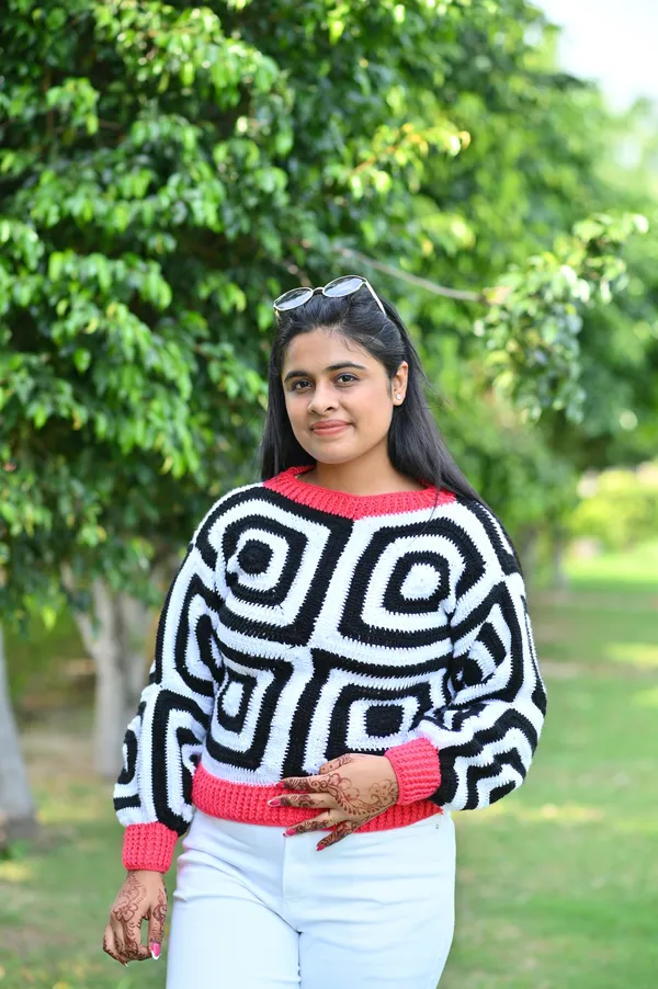 Women_Colourblocked_Cardigan_With_Embroidered_Detail