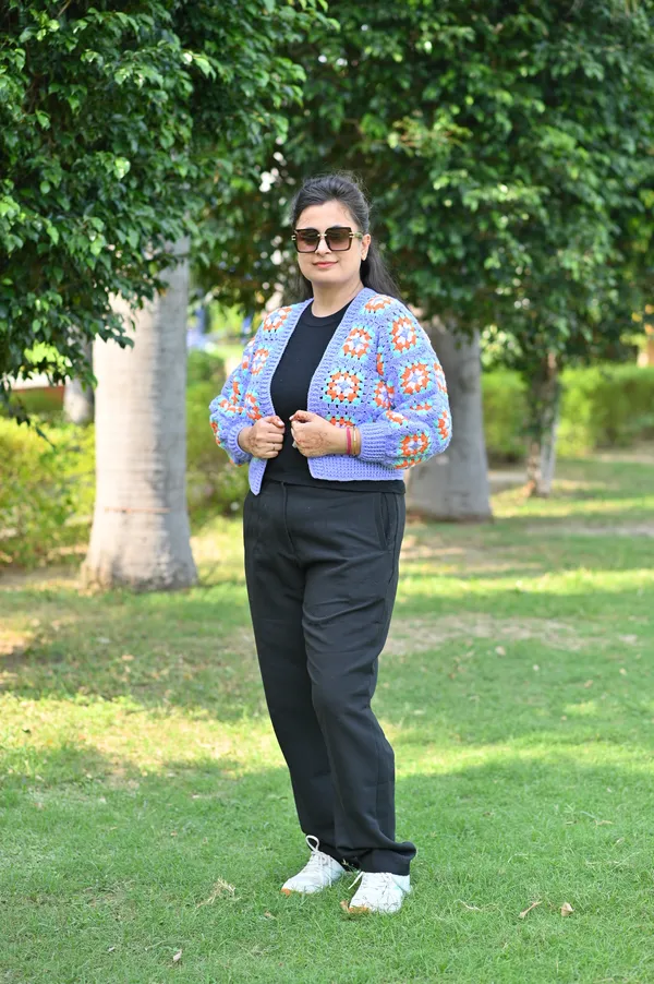Women_Colourblocked_Cardigan_With_Embroidered_Detail