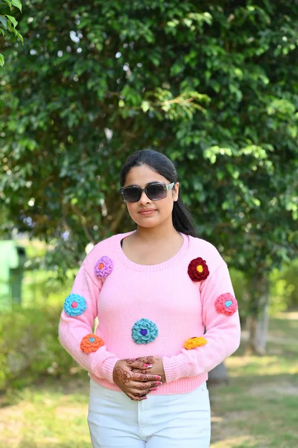 Women_Colourblocked_Cardigan_With_Embroidered_Detail