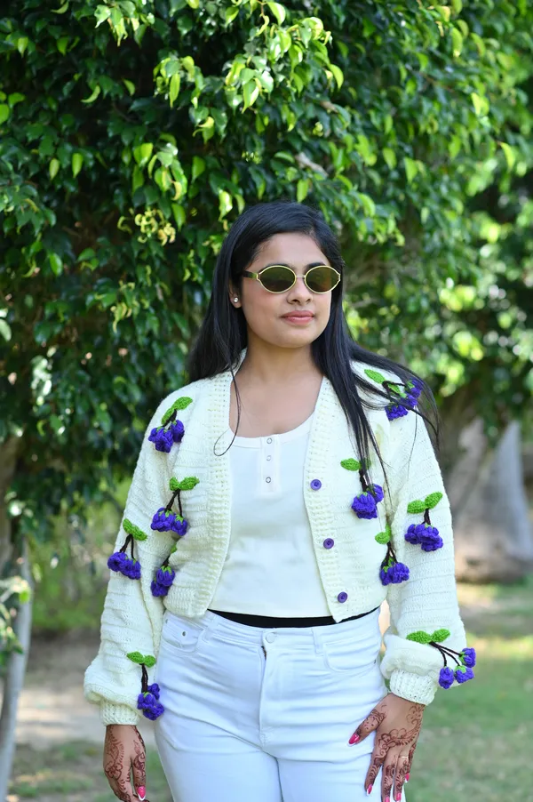 Women_Colourblocked_Cardigan_With_Embroidered_Detail