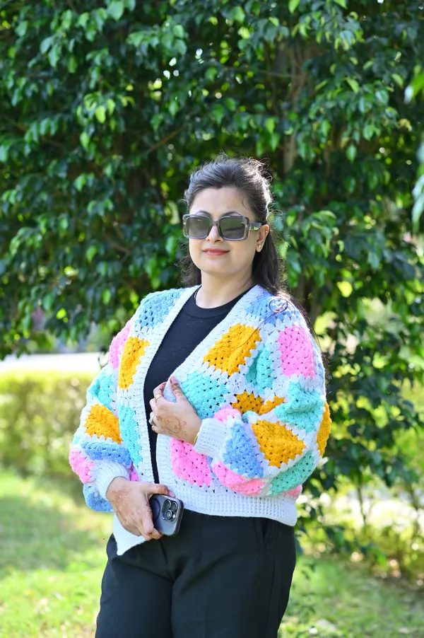 Women_Colourblocked_Cardigan_With_Embroidered_Detail