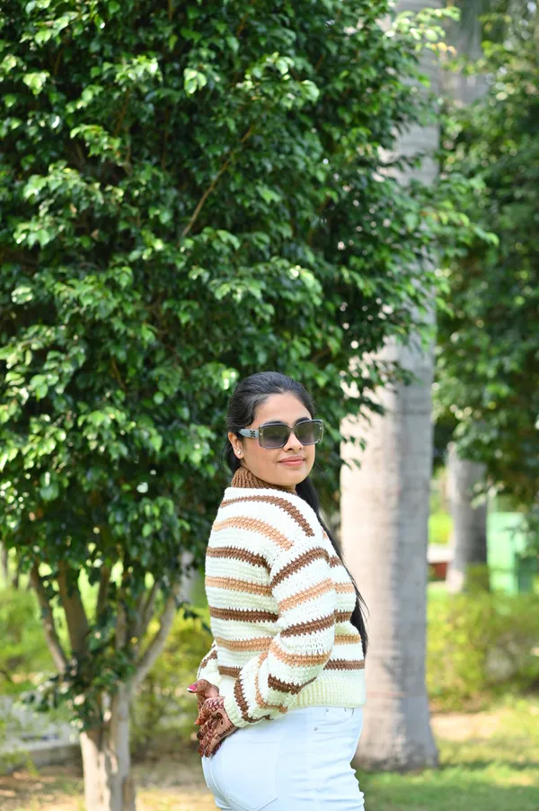 Women_Colourblocked_Cardigan_With_Embroidered_Detail