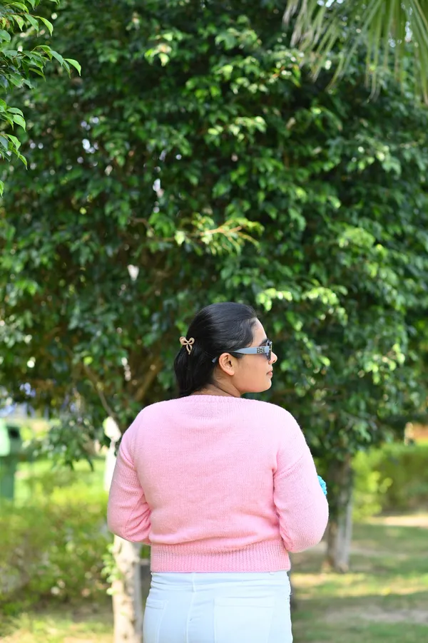 Women_Colourblocked_Cardigan_With_Embroidered_Detail