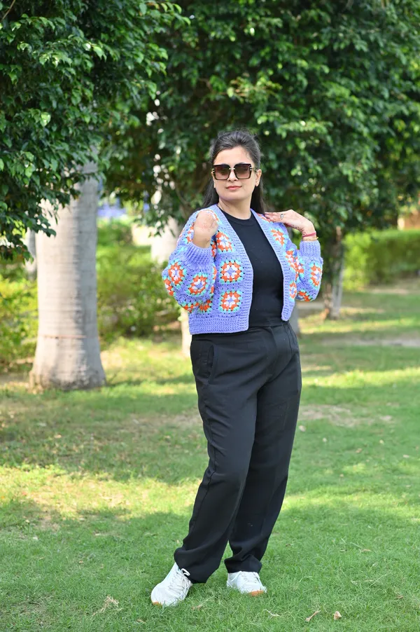 Women_Colourblocked_Cardigan_With_Embroidered_Detail