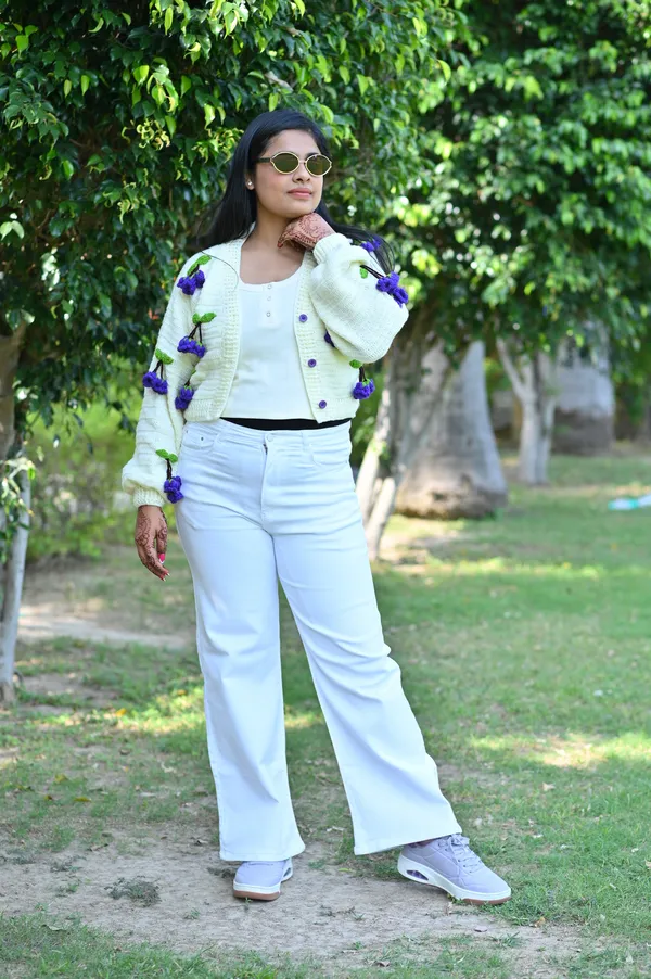 Women_Colourblocked_Cardigan_With_Embroidered_Detail