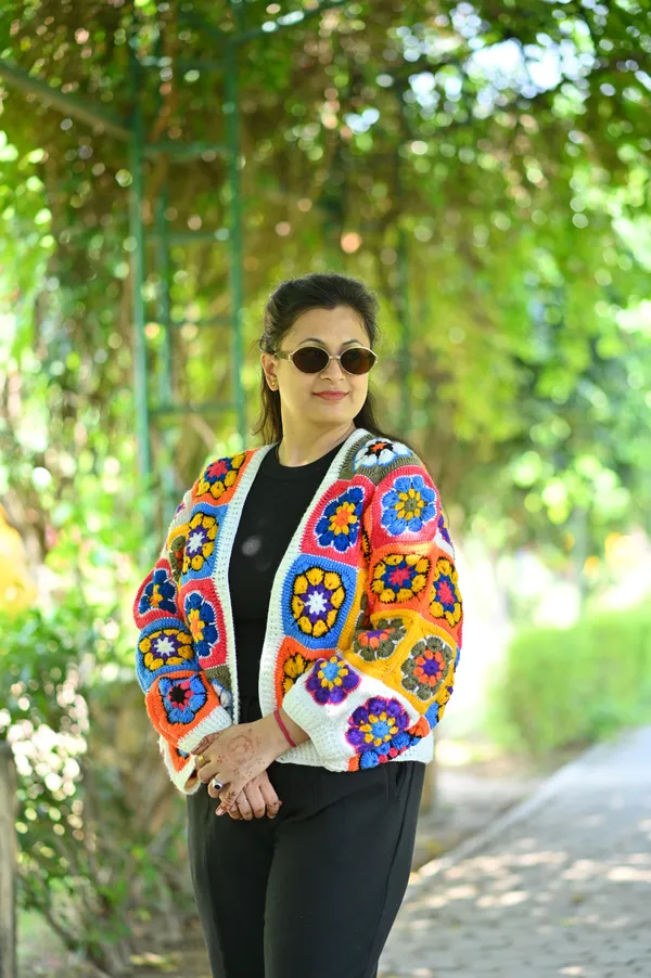 Women_Colourblocked_Cardigan_With_Embroidered_Detail