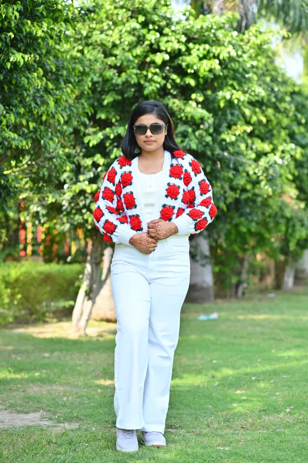 Women_Colourblocked_Cardigan_With_Embroidered_Detail