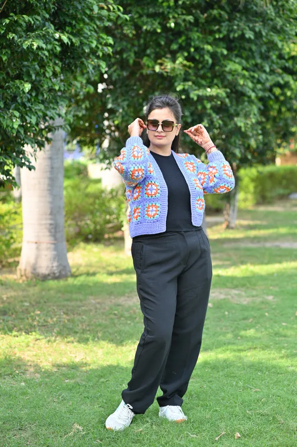 Women_Colourblocked_Cardigan_With_Embroidered_Detail
