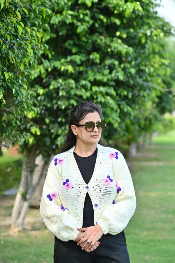 Women_Colourblocked_Cardigan_With_Embroidered_Detail
