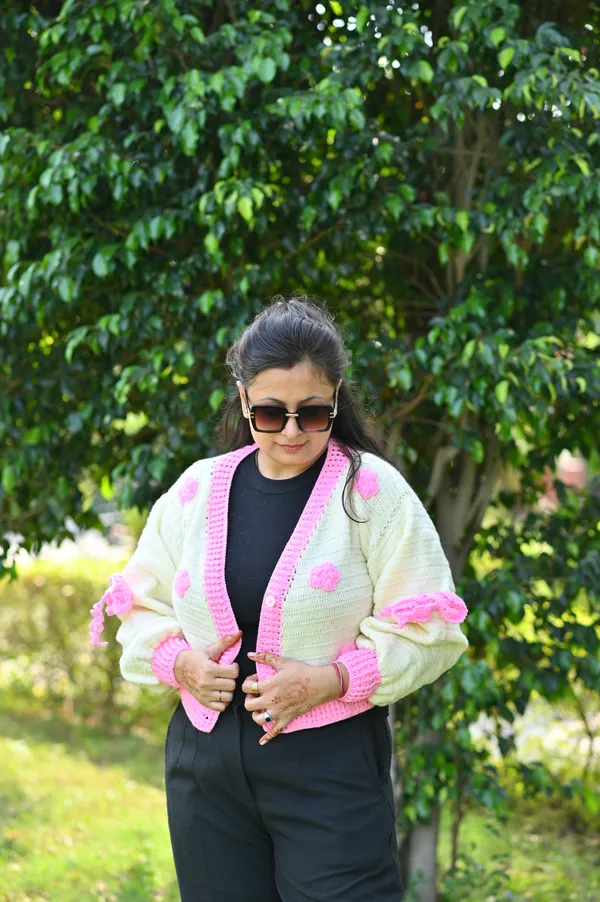 Women_Colourblocked_Cardigan_With_Embroidered_Detail