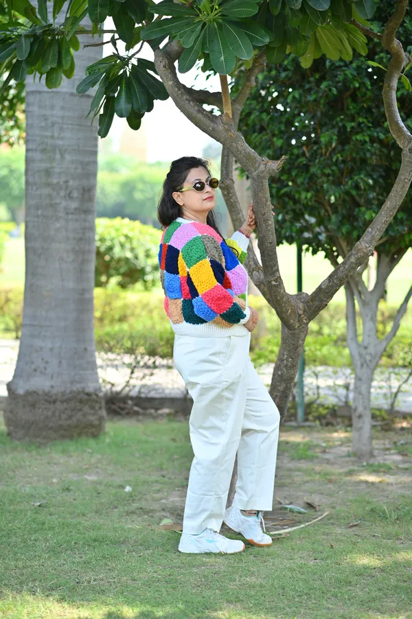 Women_Colourblocked_Cardigan_With_Embroidered_Detail