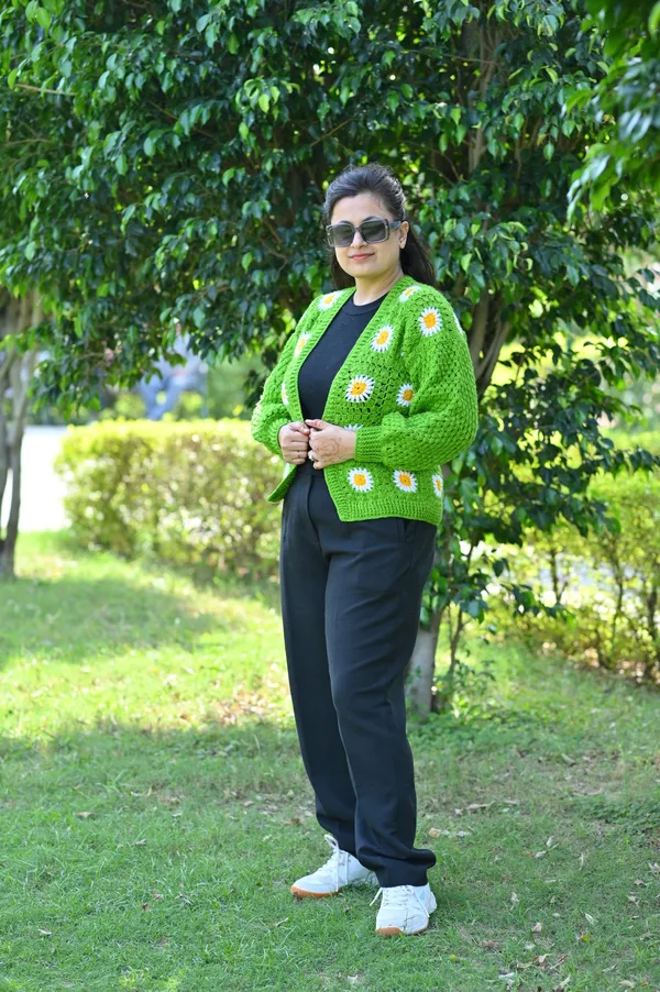 Women_Colourblocked_Cardigan_With_Embroidered_Detail