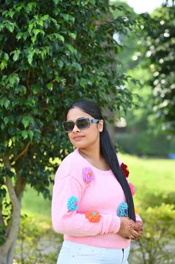 Women_Colourblocked_Cardigan_With_Embroidered_Detail