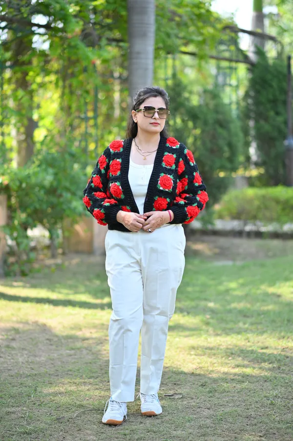 Women_Colourblocked_Cardigan_With_Embroidered_Detail