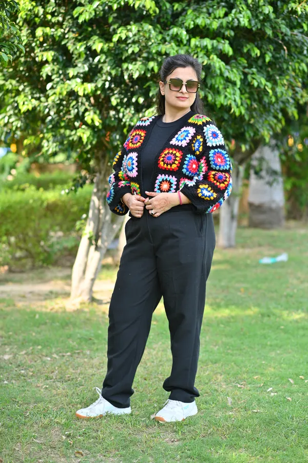 Women_Colourblocked_Cardigan_With_Embroidered_Detail