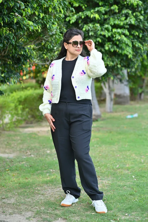 Women_Colourblocked_Cardigan_With_Embroidered_Detail