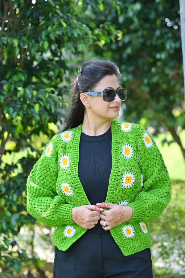 Women_Colourblocked_Cardigan_With_Embroidered_Detail