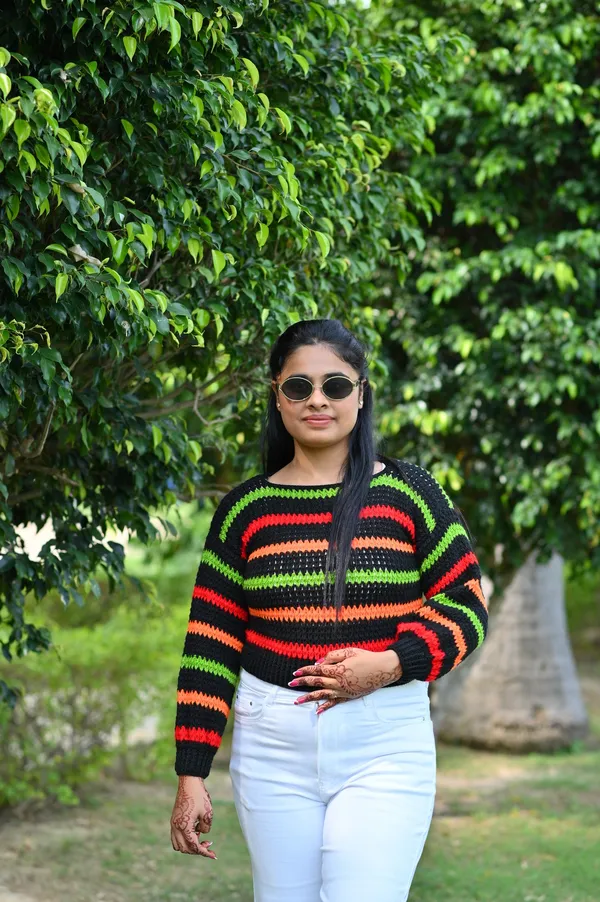 Women_Colourblocked_Cardigan_With_Embroidered_Detail