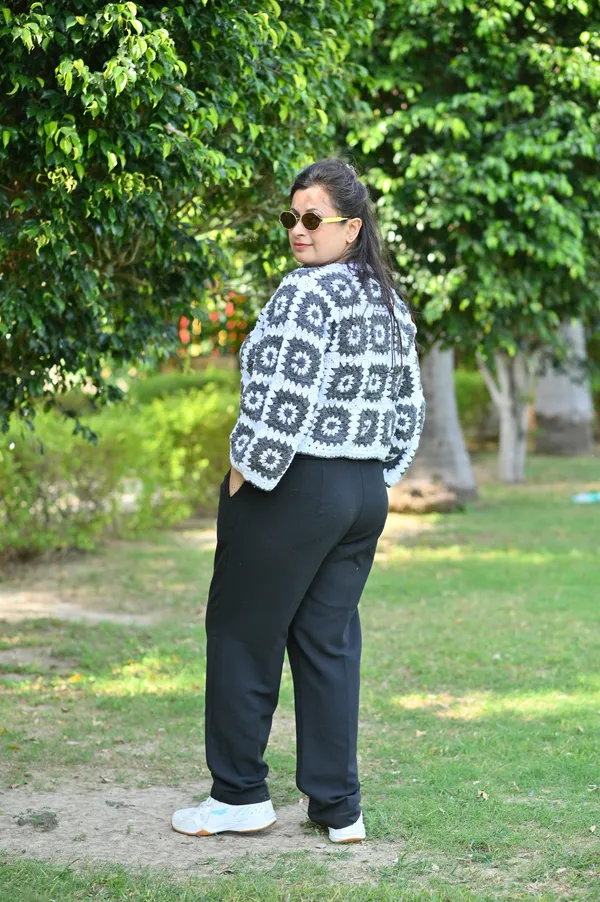 Women_Colourblocked_Cardigan_With_Embroidered_Detail