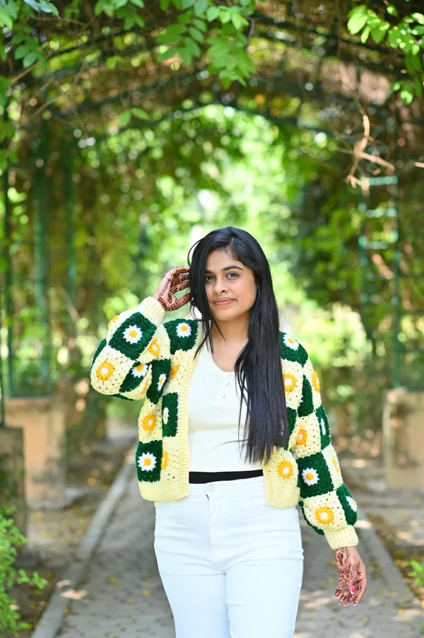 Women_Colourblocked_Cardigan_With_Embroidered_Detail