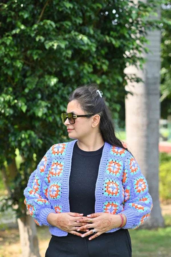Women_Colourblocked_Cardigan_With_Embroidered_Detail