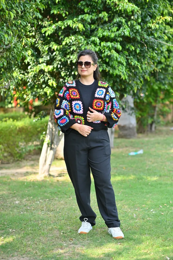 Women_Colourblocked_Cardigan_With_Embroidered_Detail