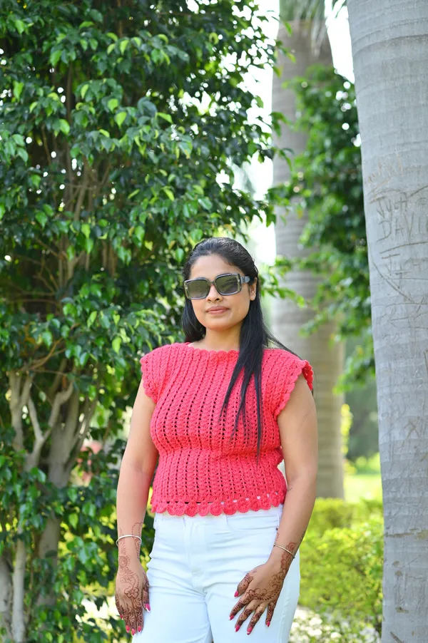Women_Colourblocked_Cardigan_With_Embroidered_Detail