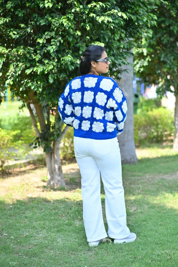 Women_Colourblocked_Crop_Cardigan_With_Embroidered_Detail