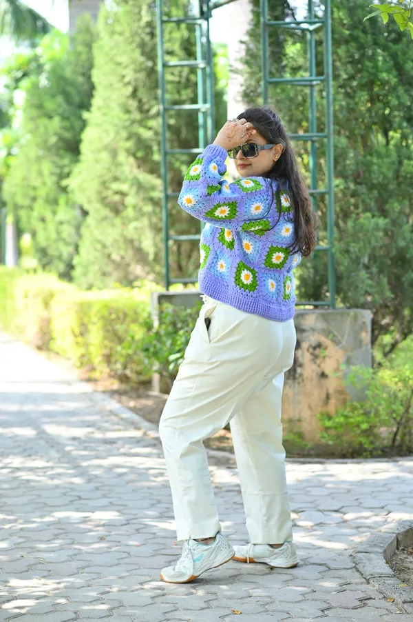 Women_Floral_Cardigan_With_Embellished_Detail