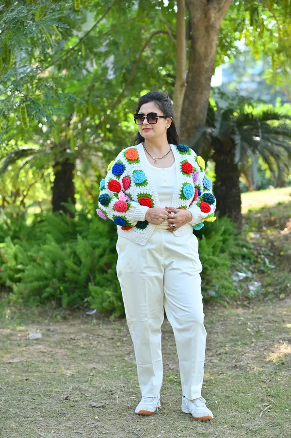 Women_Floral_Cardigan_With_Embellished_Detail
