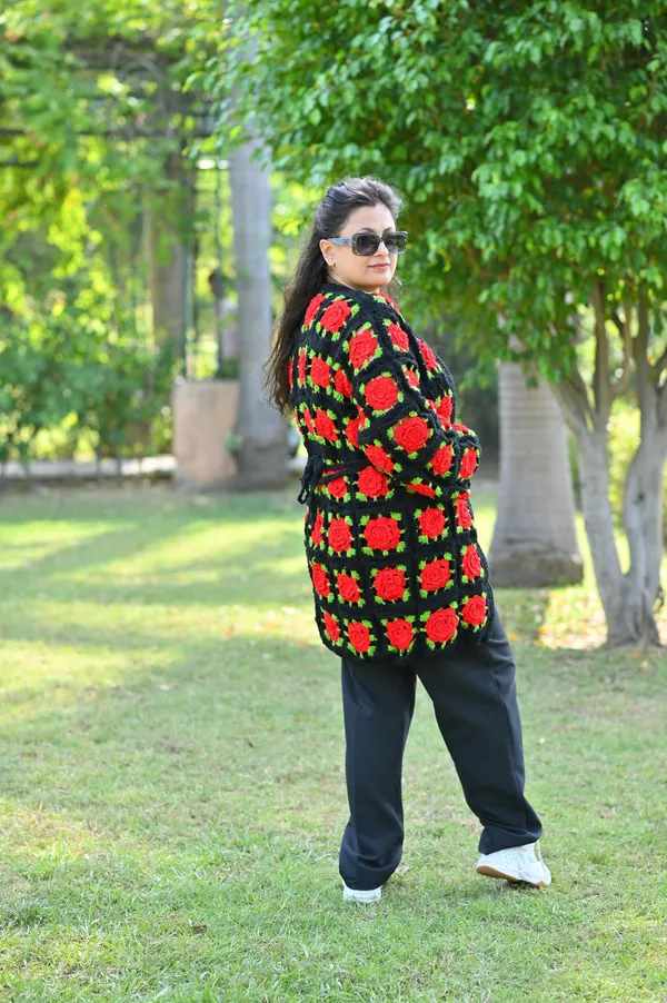 Women_Floral_Printed_With_Embroidered_Detail