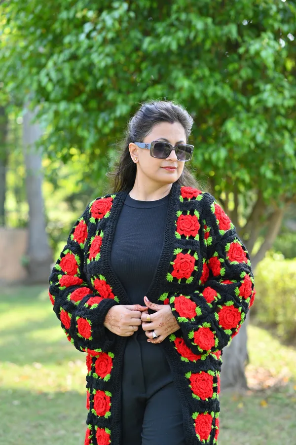 Women_Floral_Printed_With_Embroidered_Detail