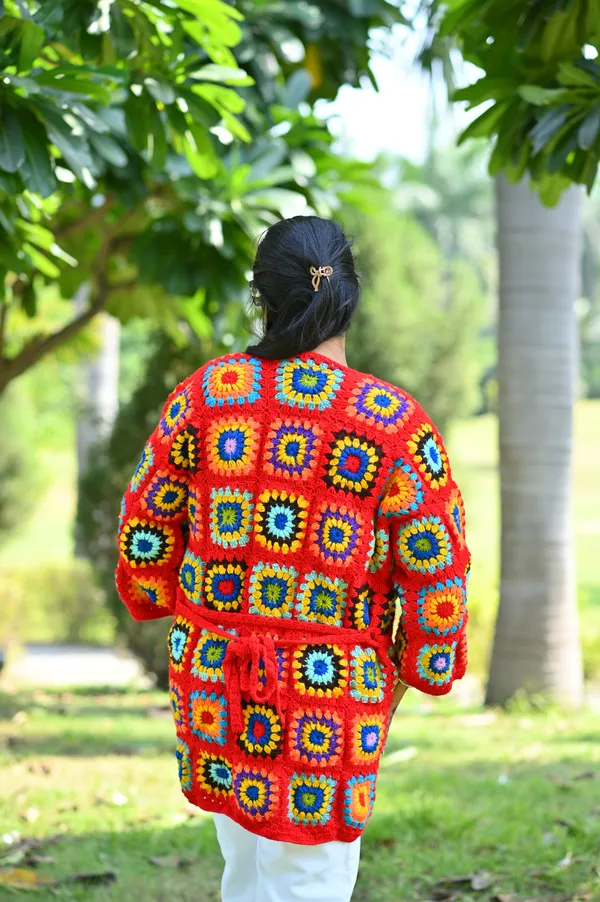 Women_Printed_With_Embroidered_Detail