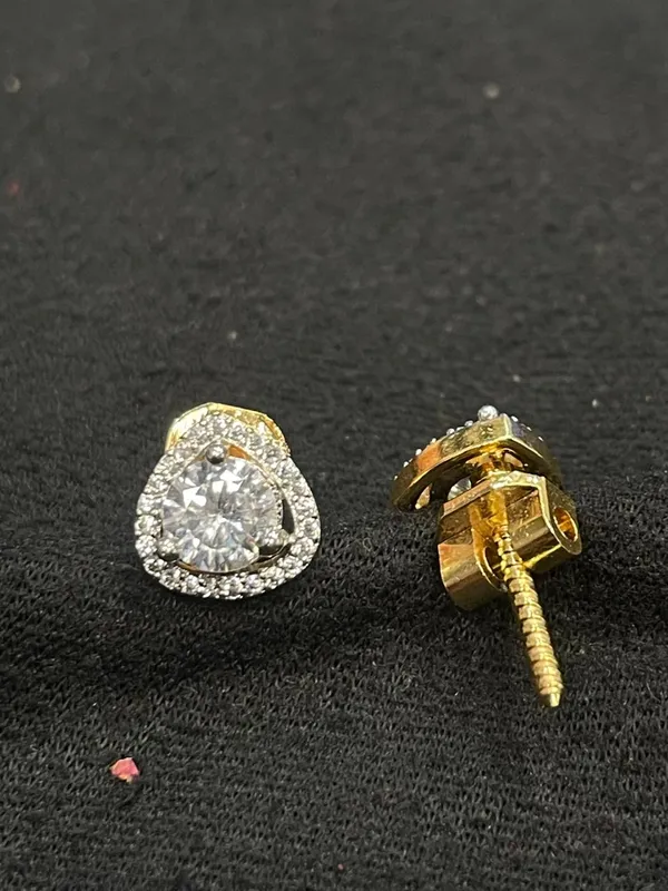 Gold_Tone_Crystal_Triangle_Stud_Earrings_For_Women