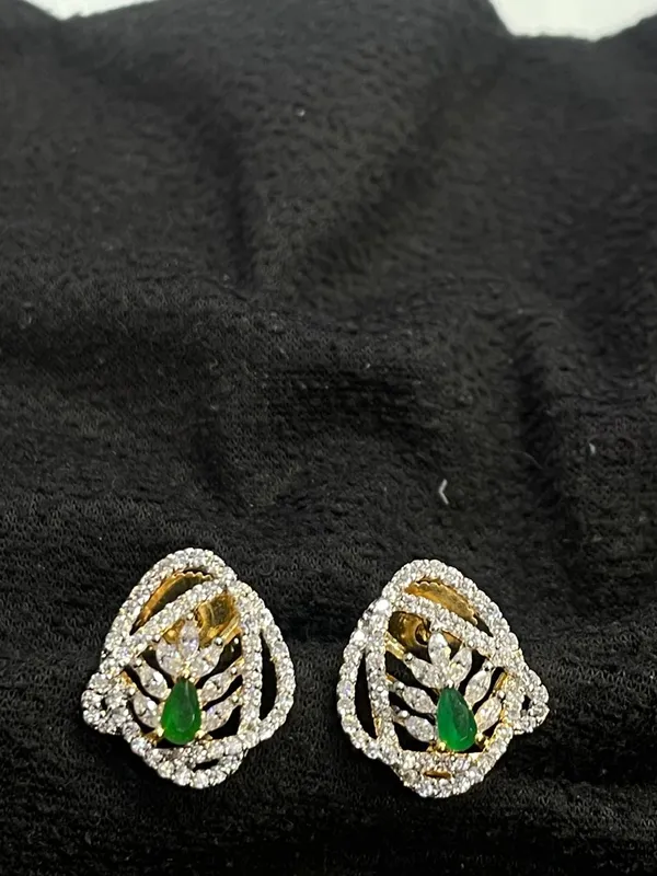 Green_Teardrop_Stone_Gold_Tone_Pendant_And_Earrings_Set_For_Women