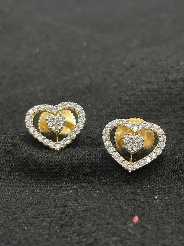 Gold_Tone_Clear_Stone_Heart_Stud_Earrings_For_Women