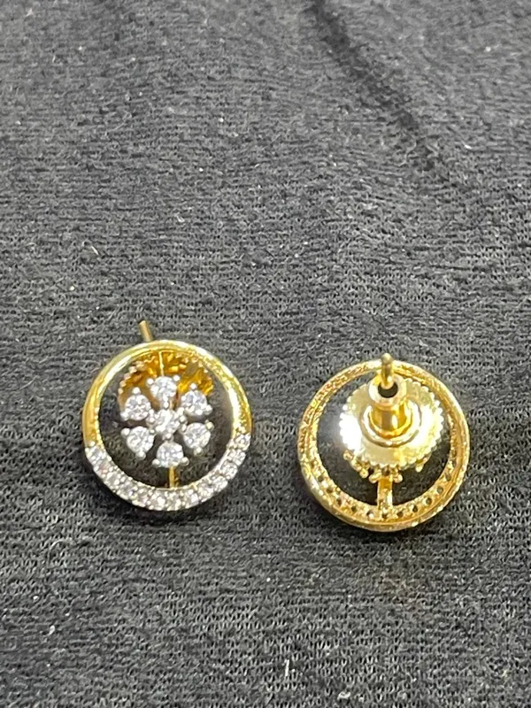 Gold_Tone_Floral_Clear_Stone_Pendant_And_Earrings_Set_For_Women