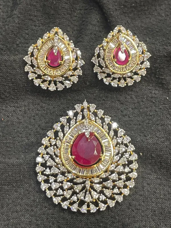 Gold_Tone_Ruby_Red_Teardrop_Stone_Pendant_Earrings_Set_For_Women