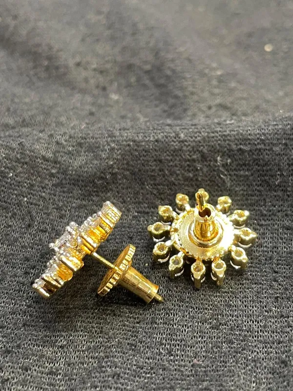 Gold_Tone_Sunburst_Crystal_Cluster_Stud_Earrings_For_Women