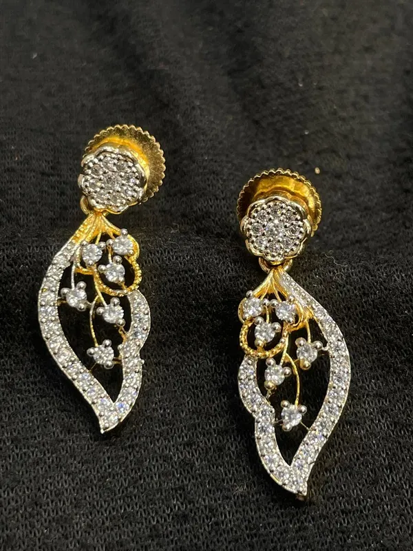 Gold_Tone_Crystal_Leaf_Drop_Earrings_For_Women