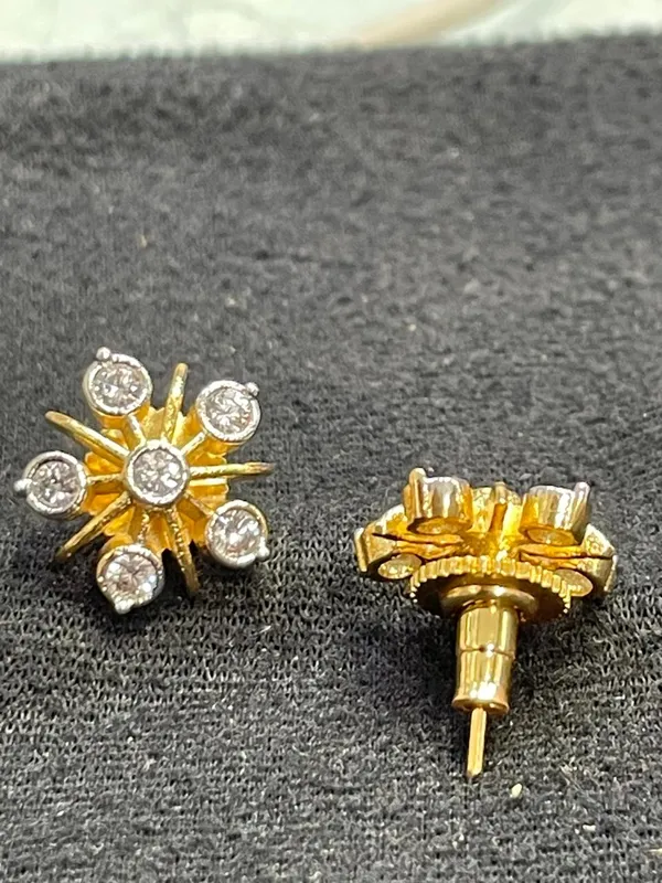 Gold_Tone_Floral_Clear_Stone_Stud_Earrings_For_Women
