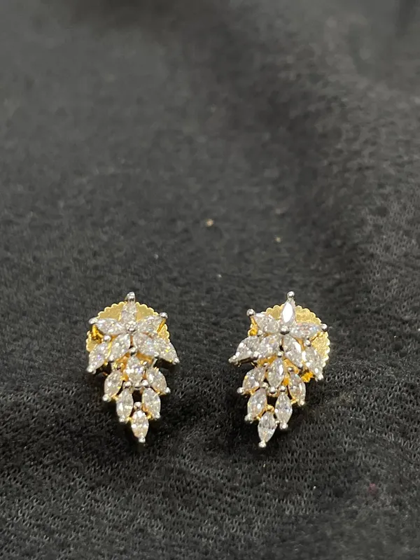 Gold_Tone_Crystal_Floral_Leaf_Stud_Earrings_For_Women
