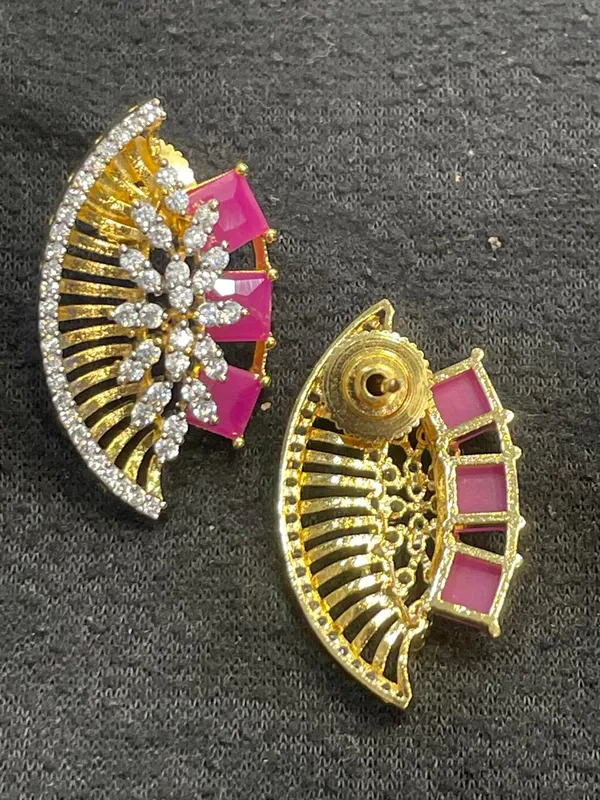 Pink_Stone_Gold_Tone_Half_Moon_Pendant_And_Earrings_Set_For_Women