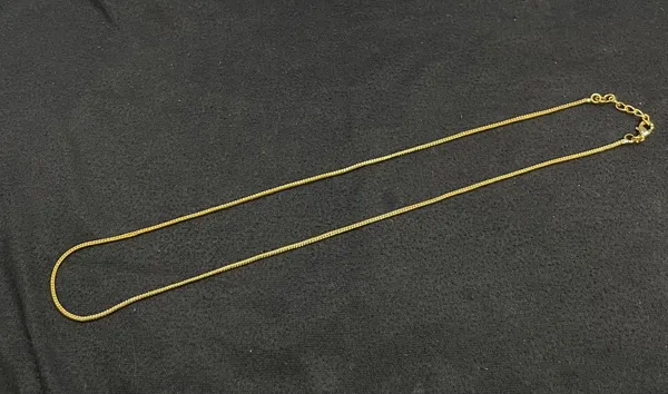 Gold_Tone_Delicate_Chain_Necklace_For_Women