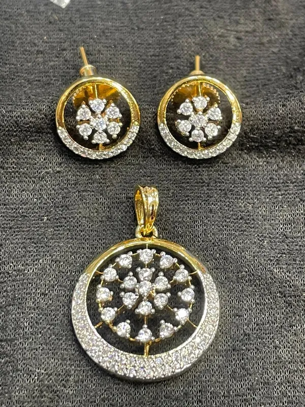 Gold_Tone_Floral_Clear_Stone_Pendant_And_Earrings_Set_For_Women