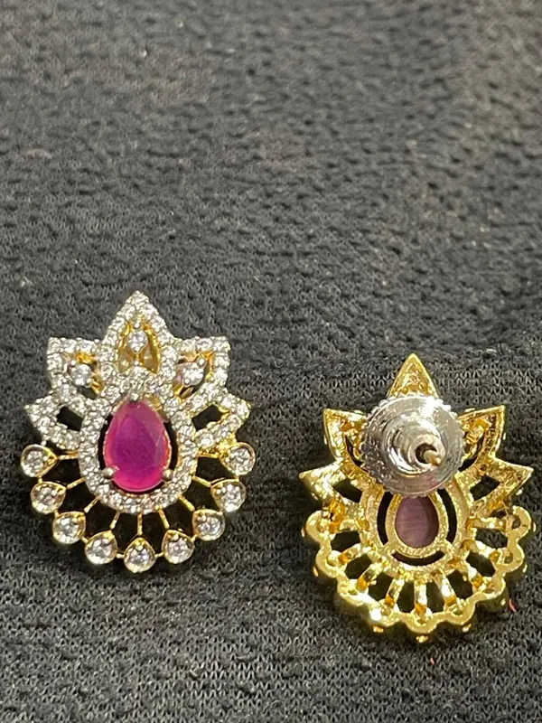 Gold_Tone_Magenta_Stone_Floral_Pendant_And_Earrings_Set_For_Women
