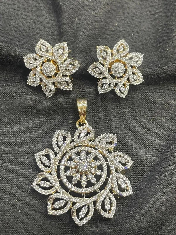 Silver_Tone_Floral_Stone_Pendant_And_Earrings_Set_For_Women